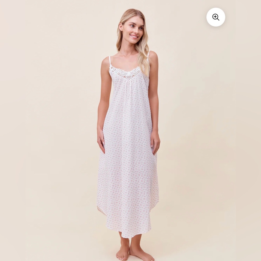 NWT/Papinelle/Lace-Trim Cotton Nightgown/White with Pink Swiss Dot Print/szSmall